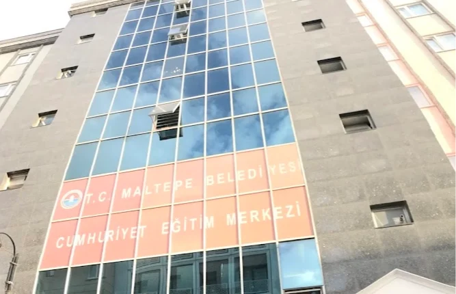 Maltepeli gençler LGS ve YKS’de zirveye koştu