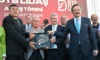 Mehmet Çetin: “Burada üreticimizin alın teri var” Mehmet Çetin: “Burada üreticimizin alın teri var”