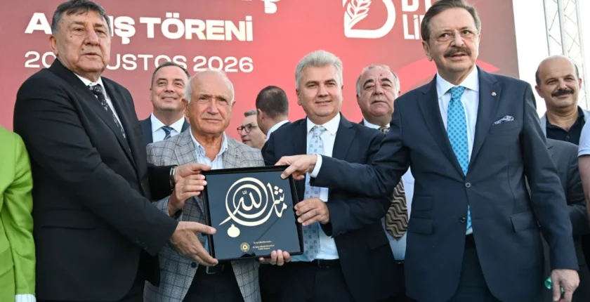 Mehmet Çetin: “Burada üreticimizin alın teri var”