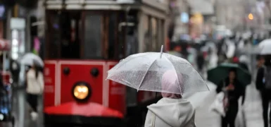 Meteoroloji’den hava değişimi uyarısı: Sıcaklıklar düşecek, sağanak geliyor