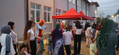 Mutluluk Tırı Sapanca’da çocukların yüzünü güldürdü