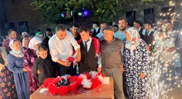 Pazarağaç Belediye Başkanı Şevki Kara gönülleri fethetti