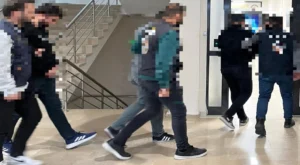 Serik’te dolandırıcılık operasyonu: 4 gözaltı
