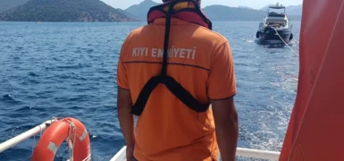 Tersane Adası açıklarında tekne arızası