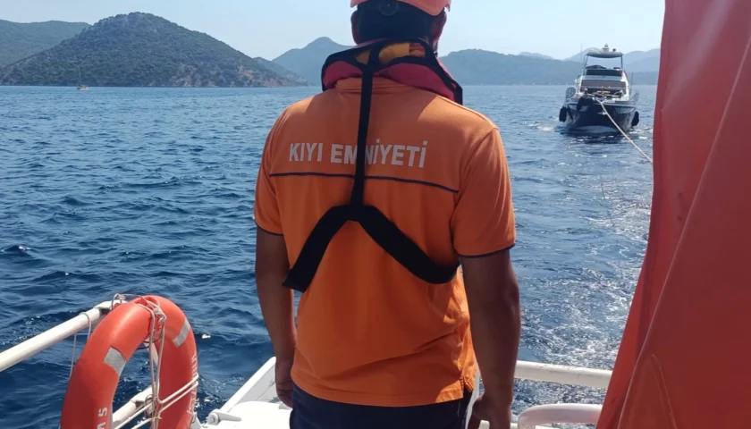 Tersane Adası açıklarında tekne arızası