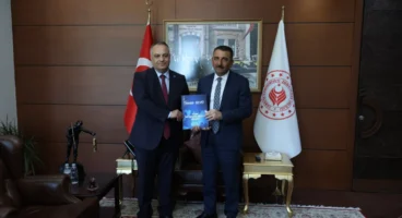TİMBİR Genel Başkan Yardımcısı Baloğlu, Vali Hacıbektaşoğlu ile internet medyasını görüştü