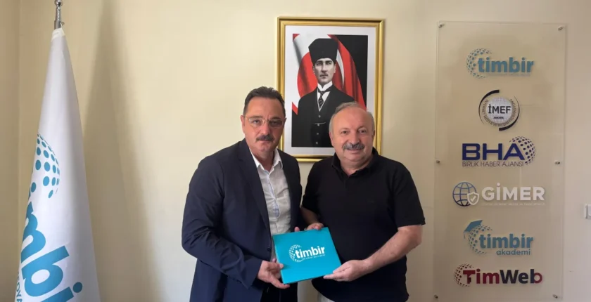 TİMBİR Genel Başkanı Süleyman Basa’ya Paris Trabzonlular Dernek Başkanı Bülent Cumur’dan ziyaret