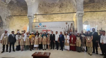 Türk Dünyası Ressamları Kapadokya'da buluştu
