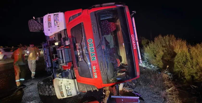 Orman yangını desteğinden dönen arazöz kaza yaptı: 5 yaralı