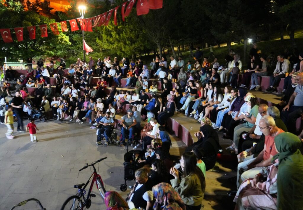 Keçiören’de park konserleri devam ediyor
