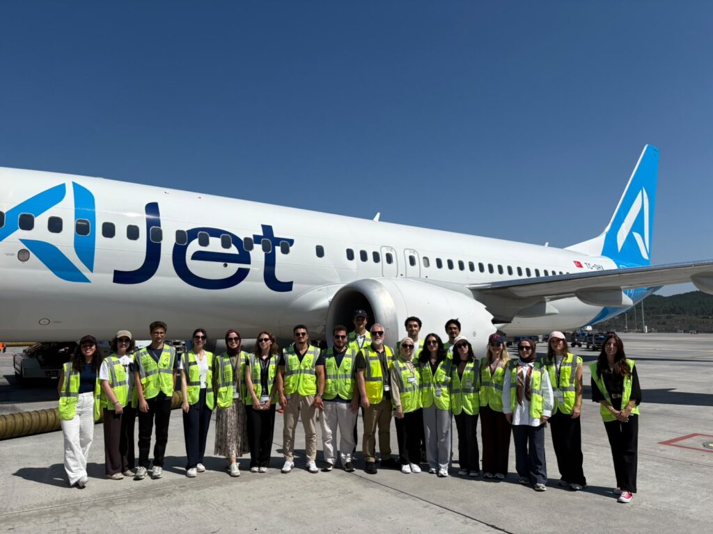 AJet’te üniversiteli gençlerin operasyon günü
