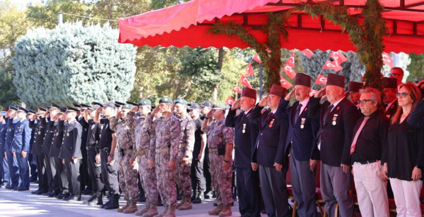 Eskişehir’in kurtuluşunun 104. yılı kutlandı Eskişehir’in kurtuluşunun 104. yılı kutlandı