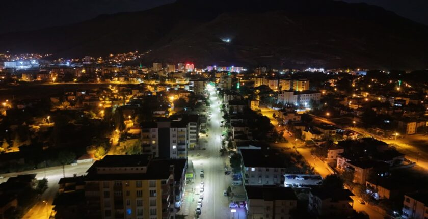 Elbistan’da Yenilenen Yollar Ulaşım Konforunu Artırdı