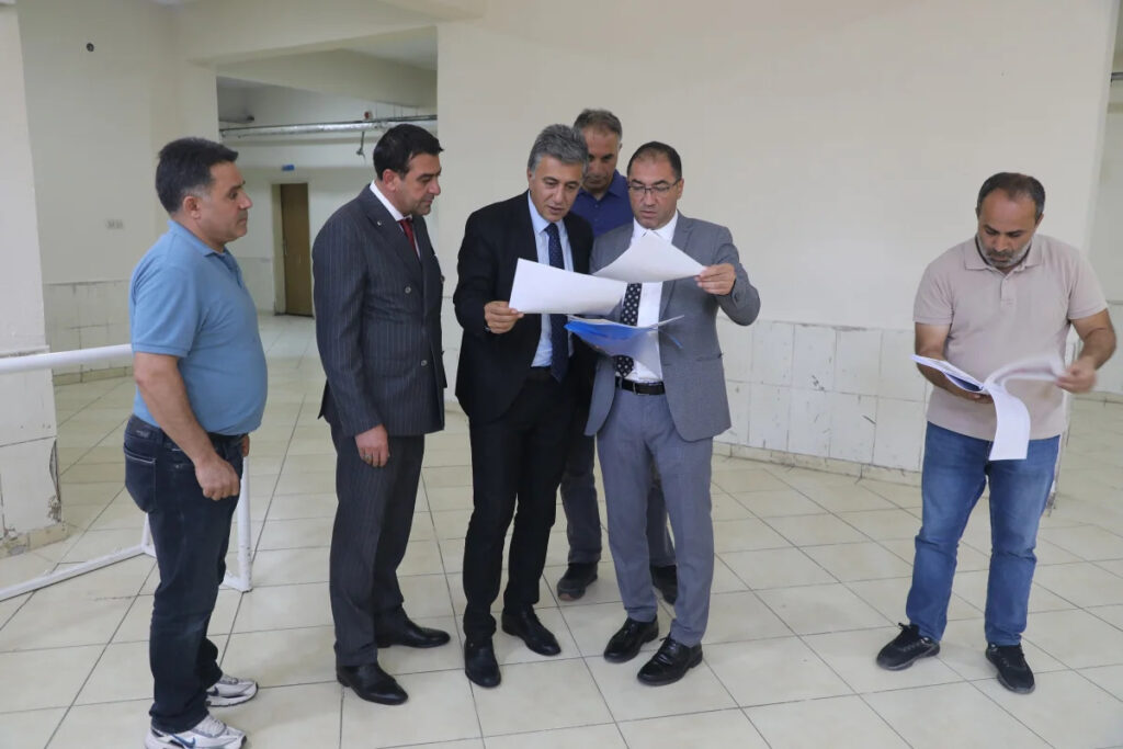 Ağrı Milli Eğitim Müdürü Çakan, Patnos'ta okullardaki hazırlıkları inceledi