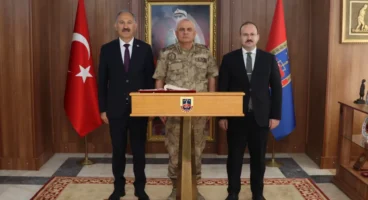 Arpaçay Kaymakamı ve Belediye Başkanından hayırlı olsun ziyareti