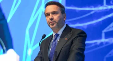 Bakan Bayraktar: Enerji dönüşümünün anahtarı elektrifikasyon