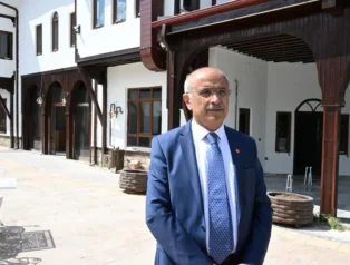 Başkan Er: “Kerpiç Evler, nezih bir buluşma noktası olacak”