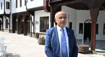 Başkan Er: “Kerpiç Evler, nezih bir buluşma noktası olacak”