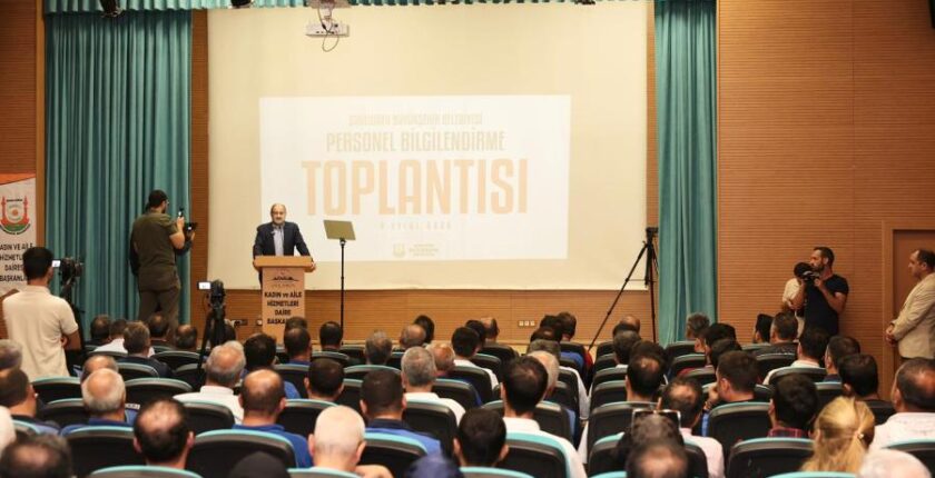 Başkan Gülpınar’dan Büyükşehir Çalışanlarına Zam Müjdesi