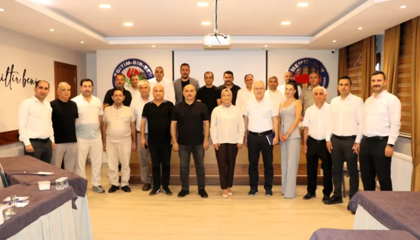Eğitim-Bir-Sen Adana’da genel kurul sürecinde