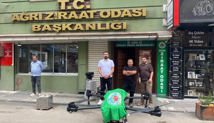 Ağrı’da tarımsal ilaçlamada teknoloji dönemi… Zirai drone sahaya indi