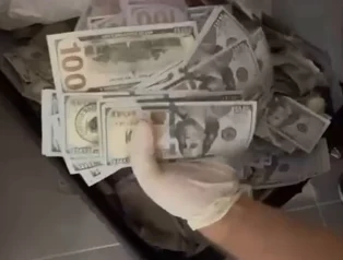 Esenyurt’ta sahte dolar operasyonu! 2 milyon 890 bin dolar ele geçirildi