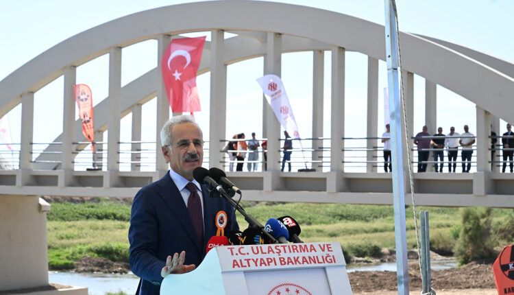Tarihi Gediz Köprüsü yeniden hizmette
