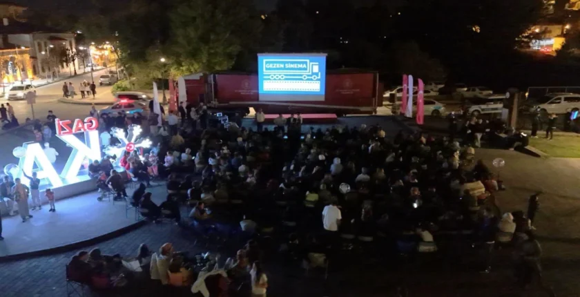 Kars’ta “Gezen Sinema ve Gezen Ozanlar” Etkinlikleri Başladı