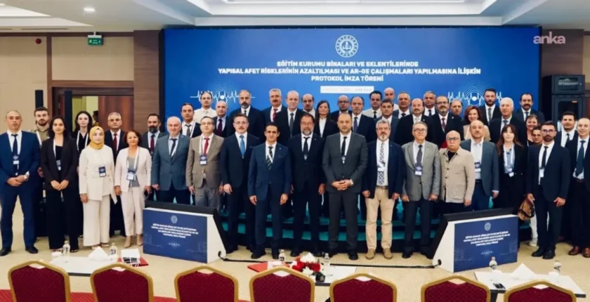 MEB ile 15 üniversiteden eğitim yapıları için afet güvenliği iş birliği