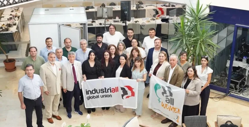 Özçelik-İş Genel Sekreteri Koç, IndustriALL Türkiye Kadın Ağı Toplantısı’na katıldı Özçelik-İş Genel Sekreteri Koç, IndustriALL Türkiye Kadın Ağı Toplantısı’na katıldı