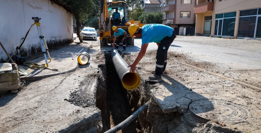 Sakarya'da Ankara Caddesi’nin yağmursuyu altyapısı yenileniyor