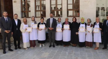 Unutulmaya yüz tutan Urfa lezzetleri genç kuşaklara aktarılıyor