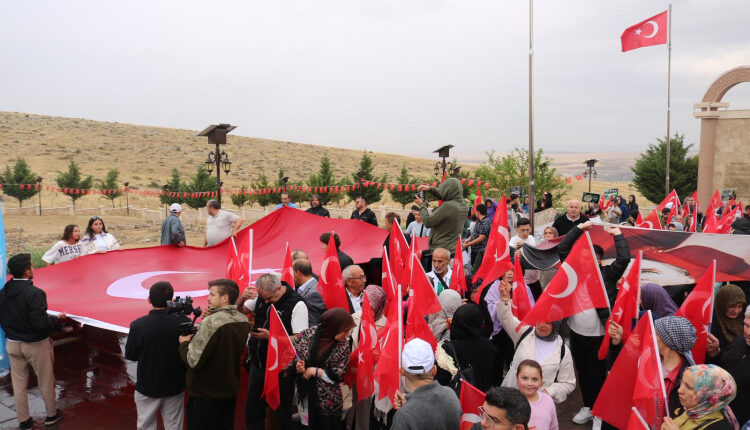 Bursa'daki Giresun Uşakları şehitlerin izinde… Haymana’dan İscehisar’a anlamlı yürüyüş
