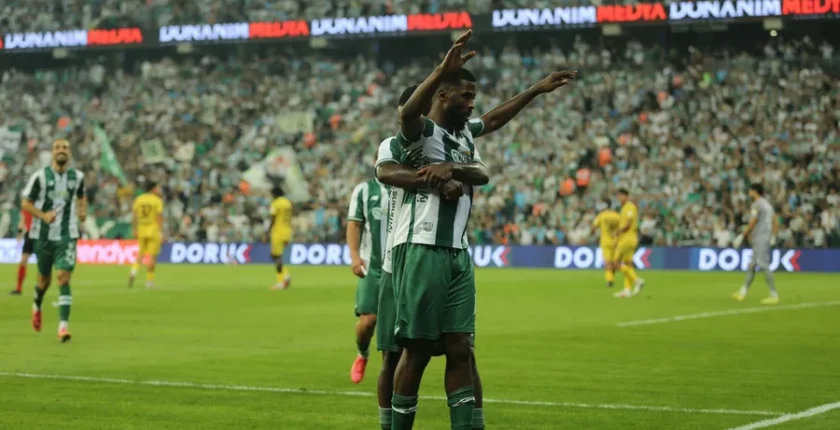 Bursaspor, İstanbulspor’u 4-0 mağlup etti