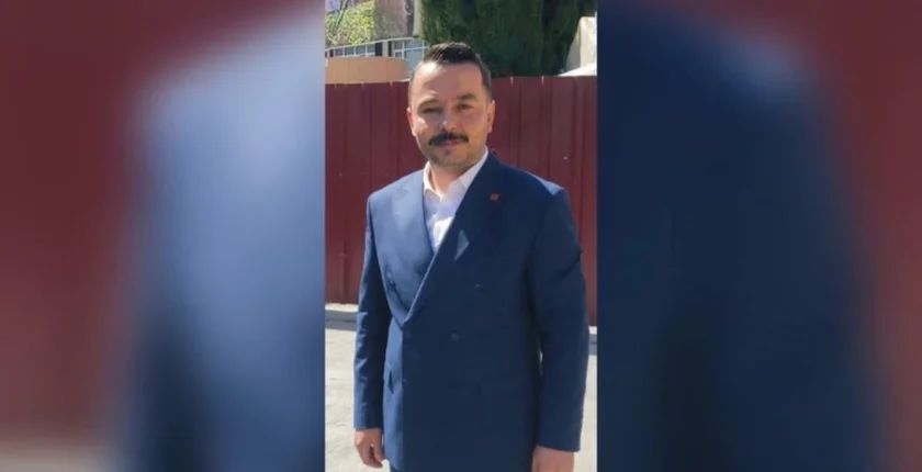 Yeni Parti Of İlçe Başkanlığına Semih Abdik adaylığını açıkladı Yeni Parti Of İlçe Başkanlığına Semih Abdik adaylığını açıkladı